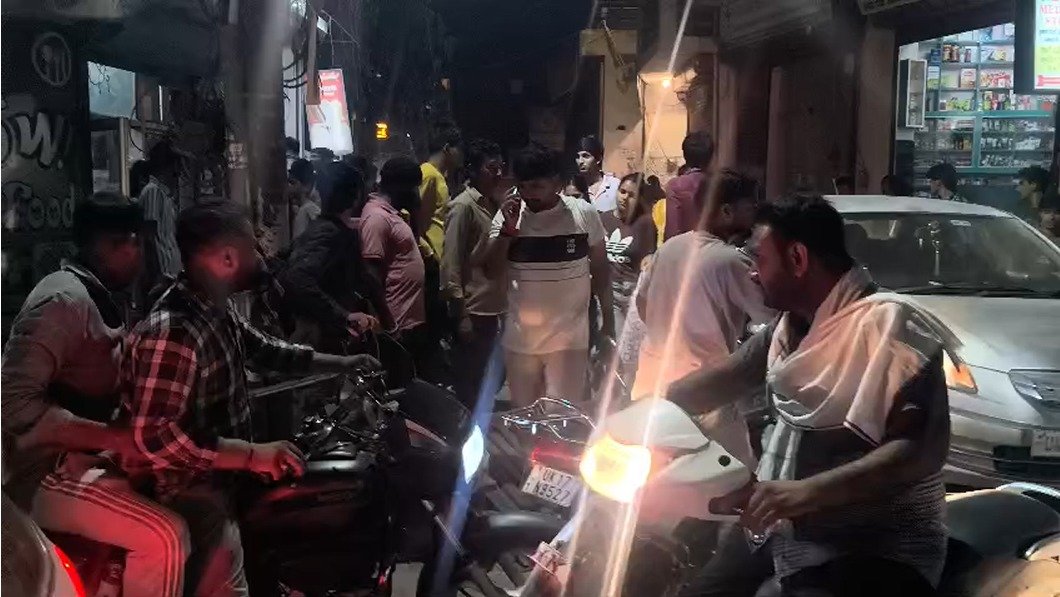 रुड़की में युवती से कथित अश्लील हरकत पर बवाल, पुलिस ने आरोपी को भेजा हिरासत में