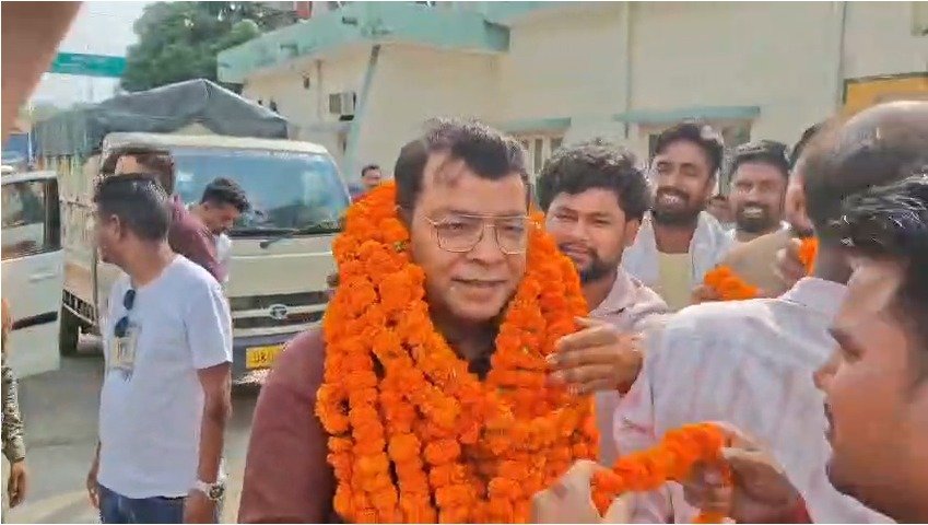 बिगवाड़ा मंडी में व्यापारियों के समर्थन में उतरे विधायक शिव अरोड़ा, प्रशासन को दी सख्त चेतावनी
