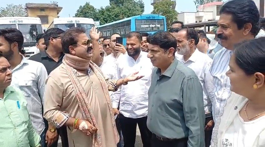 रुड़की-दल्लावाला के बीच नई बस सेवा शुरू, ग्रामीण इलाकों को मिली बड़ी राहत….