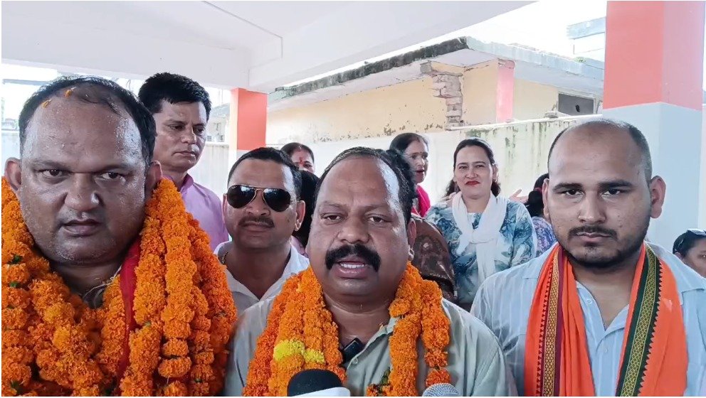 लगातार दूसरी बार निर्विरोध अध्यक्ष बने गोपाल बोरा, खटीमा में हुआ ऐतिहासिक स्वागत